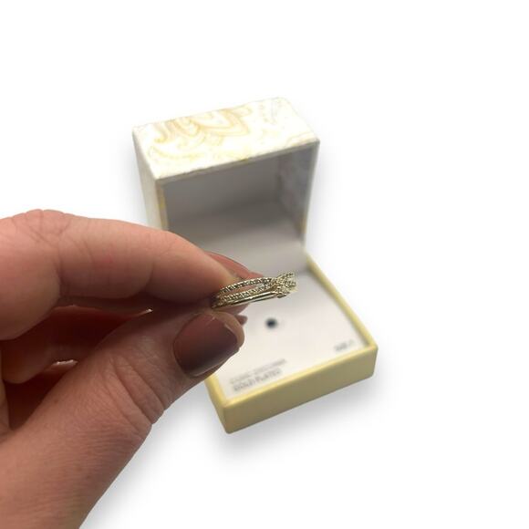 NWT Charter Club Gold Plated Cubic Zirconia Twisted Band Ringe Size 7 NEW - Picture 5 of 5